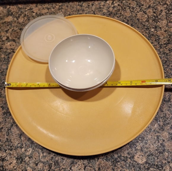 Tupperware 492/491 Veggie & Chip Tray/Bowl - Picture 2 of 5